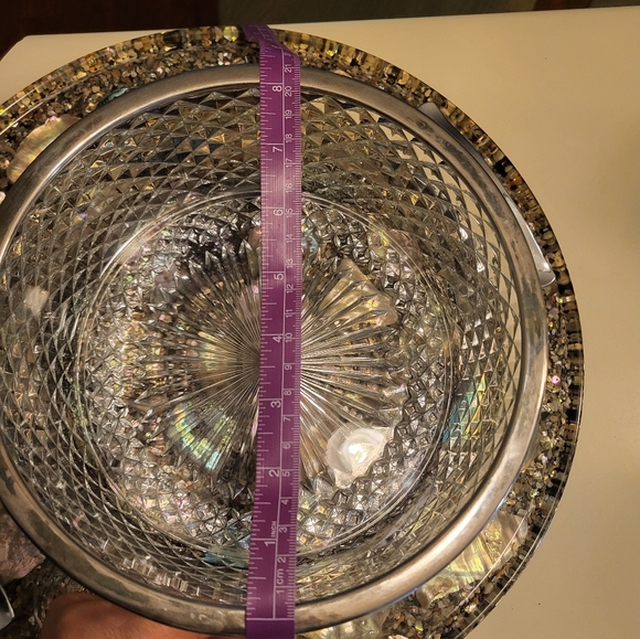 Heavy Glass Bowl from England - Picture 4 of 8